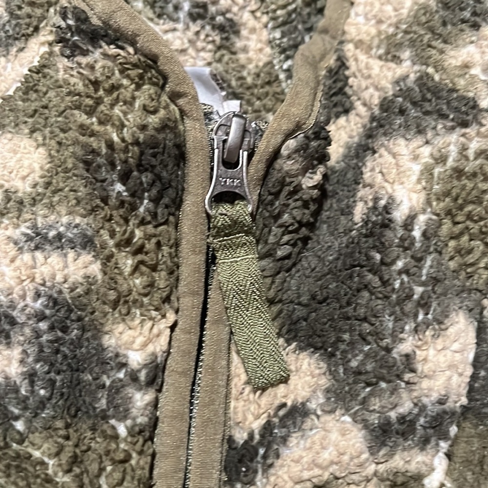 The North Face Campshire Plush Sherpa Hoodie - Picture 7 of 13